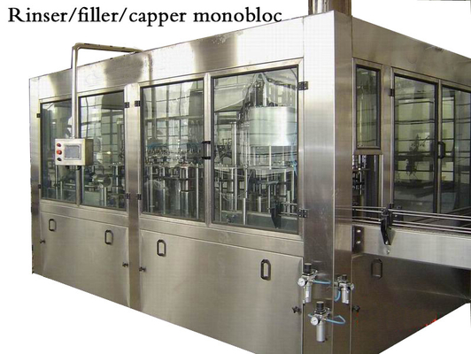 Aluminum Can / Jar Filling Machine , Soft Drink or Mineral Water Automatic Bottling Machine