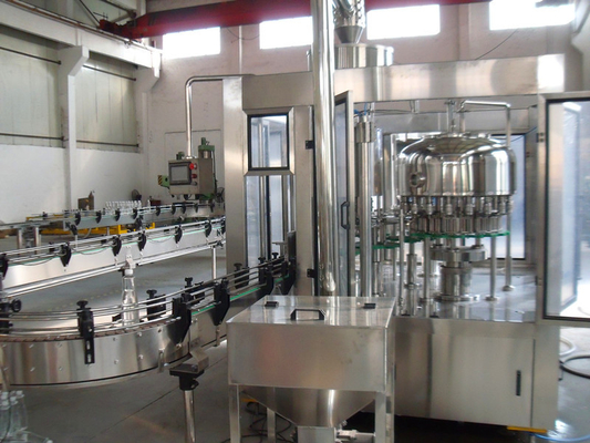 Aluminum Can / Jar Filling Machine , Soft Drink or Mineral Water Automatic Bottling Machine