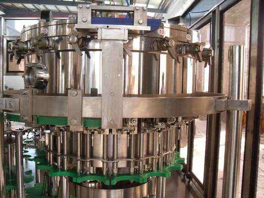 Carbonated Drink Filling Machine Balanced Pressure , Aluminum Can Filling Machinery 220V / 380V