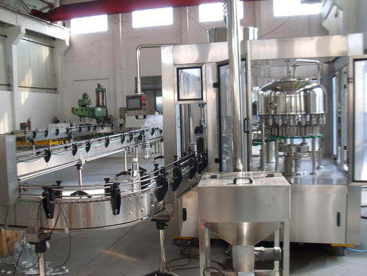 Pianta di riempimento della bevanda automatica piena, linea di produzione di riempimento liquida con controllo di SpA