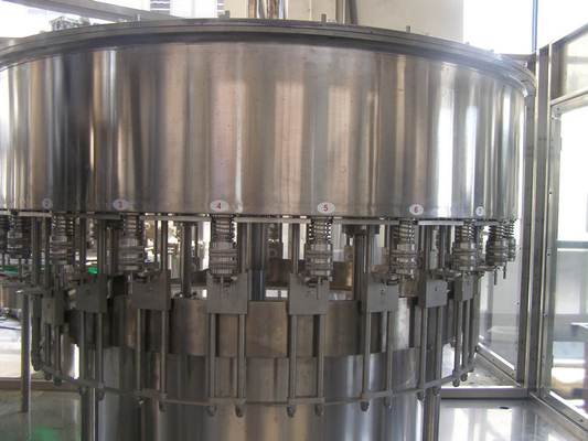 Macchina di rifornimento di vetro o di plastica della bevanda della bottiglia, latte/tè/imbottigliatrice 2000BPH - 15000B/h dell'acqua