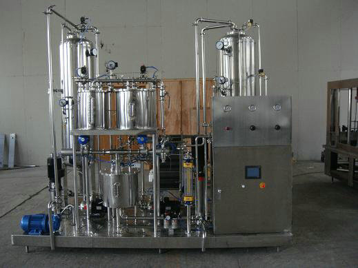 Linea di produzione di riempimento dell'acqua ad alta velocità miscelatore gassoso della bibita per la bottiglia di vetro
